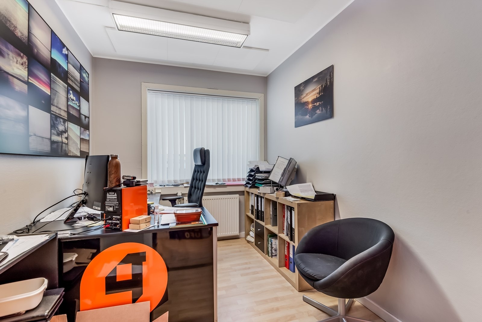 Salgslokaler, kontorer og lager i andre etasje Galleribilde