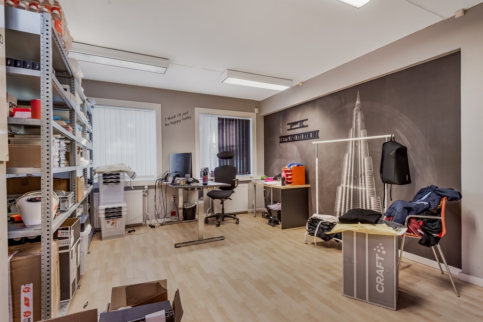 Salgslokaler, kontorer og lager i andre etasje Galleribilde