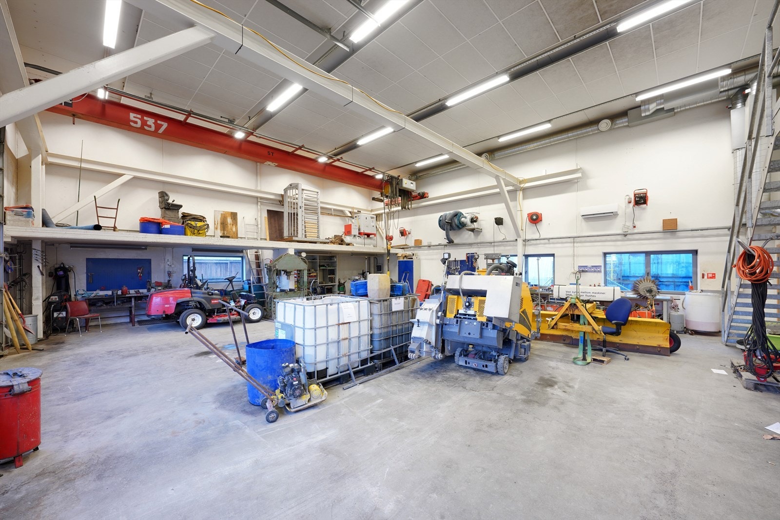 Verksted hovedbygg - med travers Galleribilde