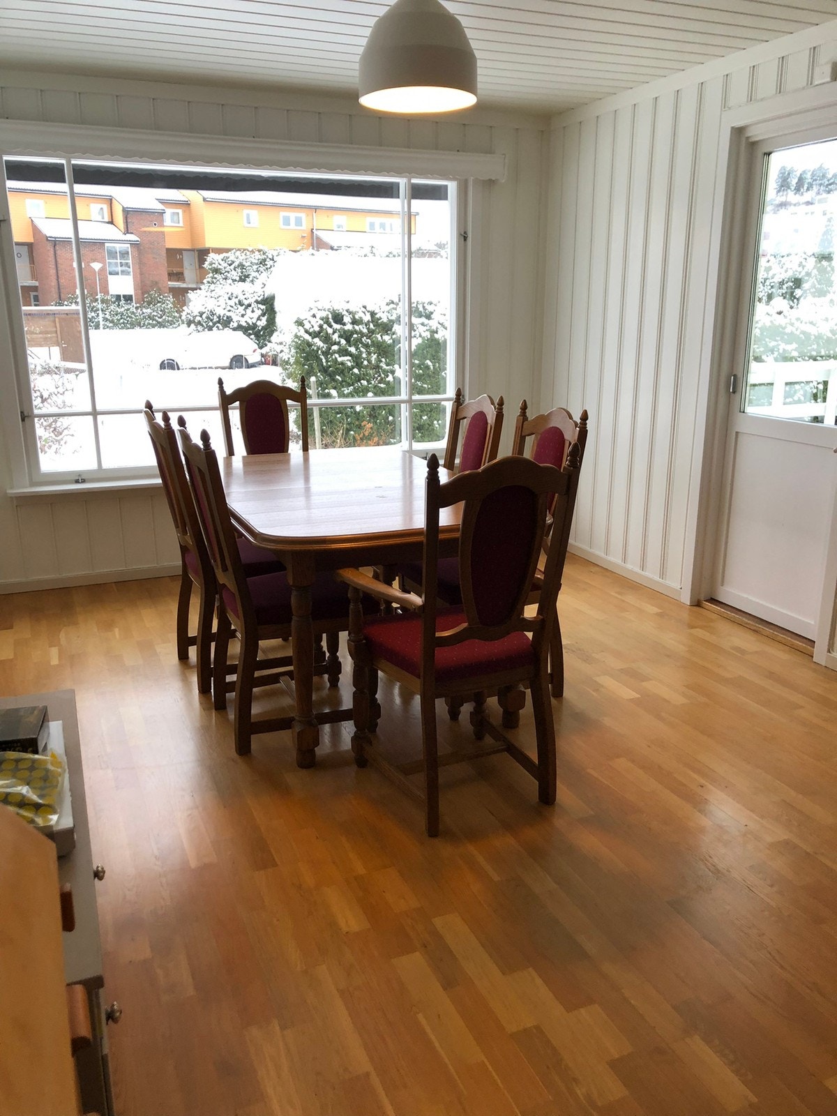 Fellesstue med terrasse og fine utemuligheter Galleribilde