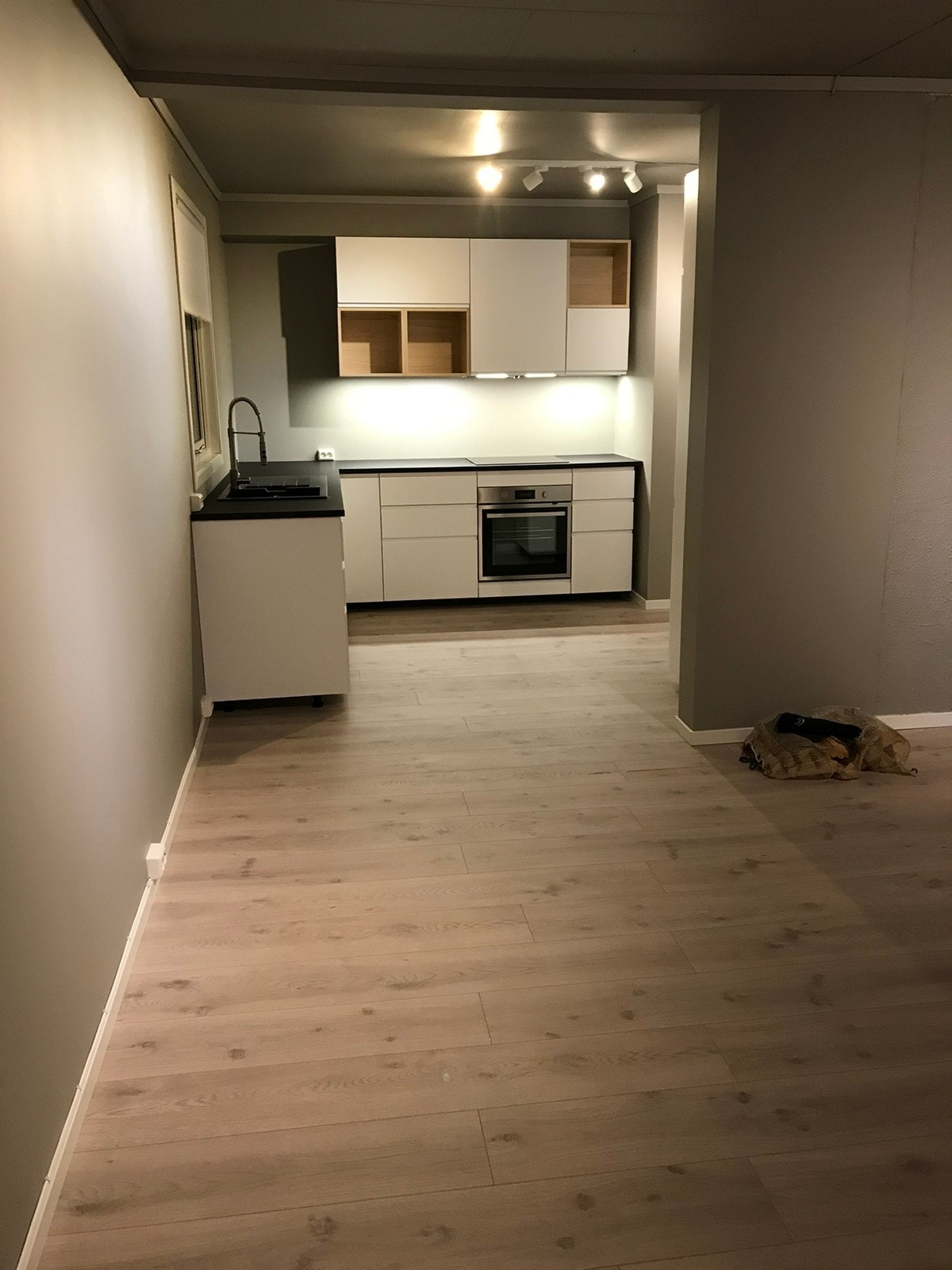 Stue/kjøkken Galleribilde