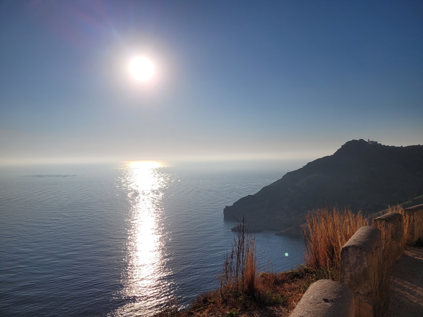På vei til El Faro en tidlig morgen Galleribilde