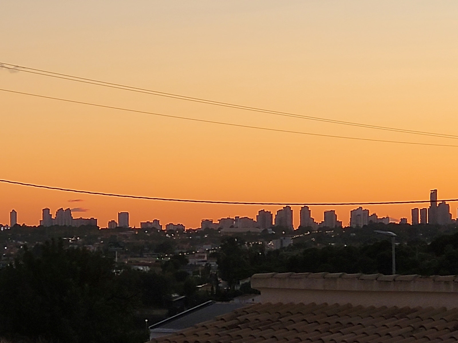 Benidorm i solnedgang (zoomet bilde fra balkong) Galleribilde
