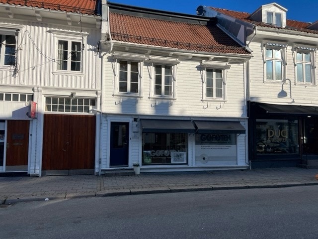 Idylisk gammelt bygg i Skippergata Galleribilde