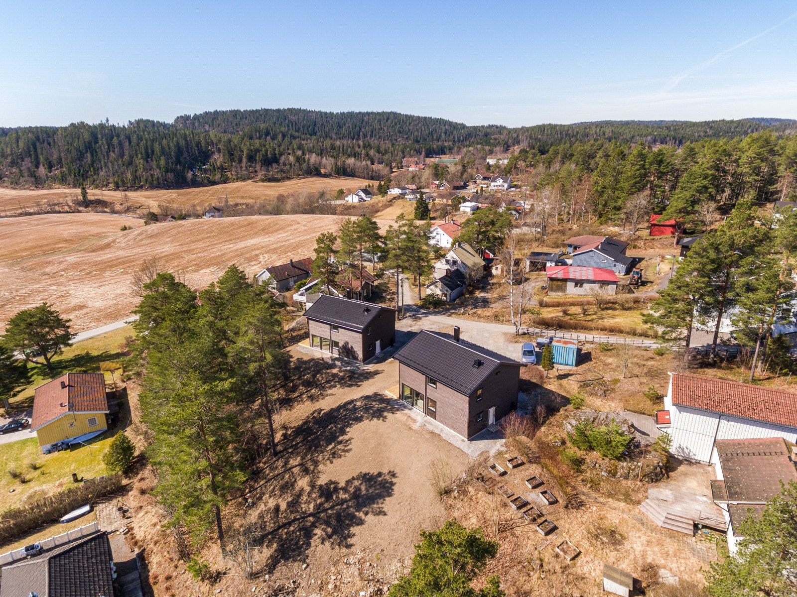 Vi i Lokalmegleren & Partners Follo har gleden av å presentere dette nyboligprosjektet i Kirkebygda/Enebakk. Galleribilde