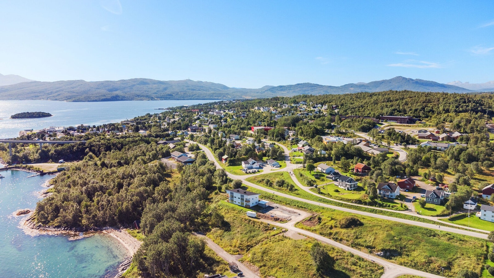 Solrikt område med kort avstand til det meste. Galleribilde