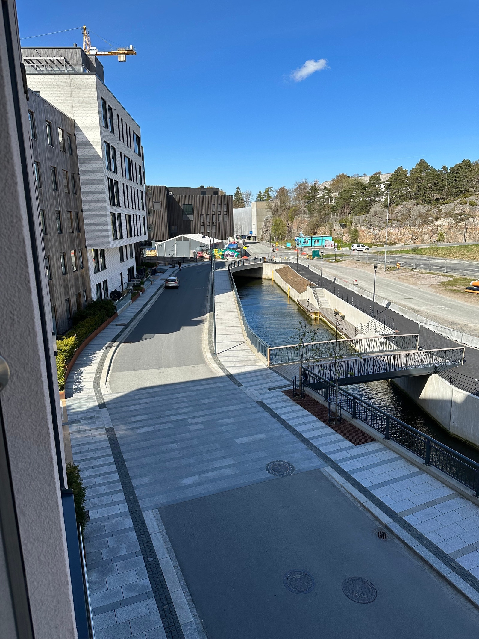 Utsikt over kanalen fra balkongen Galleribilde