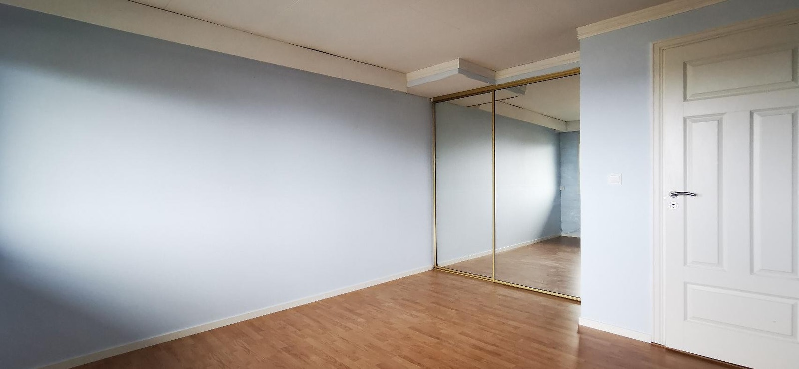 Rom 1 - Stue Galleribilde