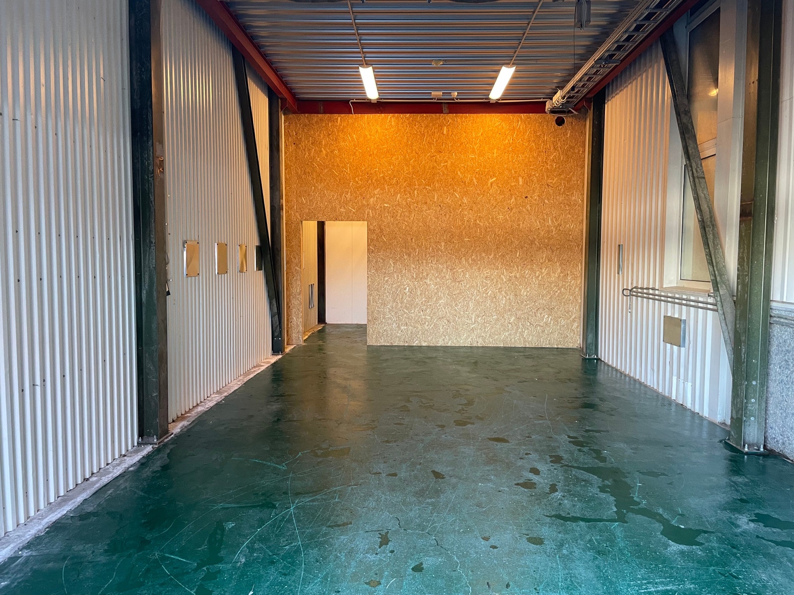 Garasje med god takhøyde Galleribilde