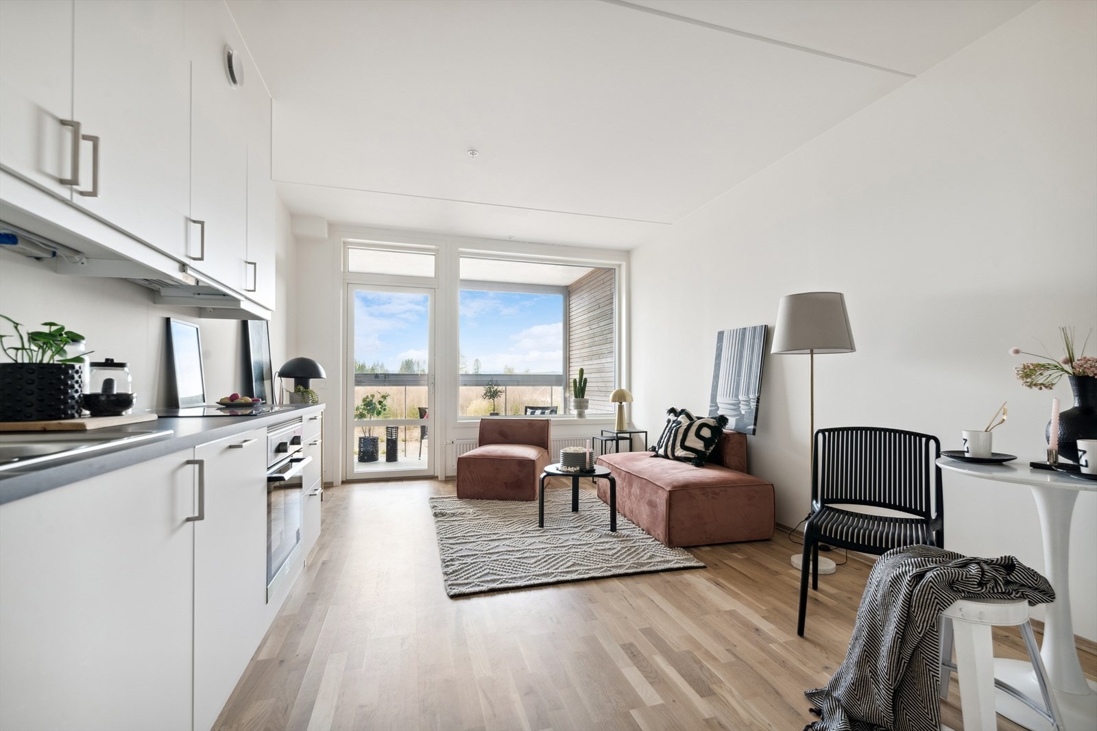 Leiligheten har egen balkong med gode solforhold. .jpg Galleribilde
