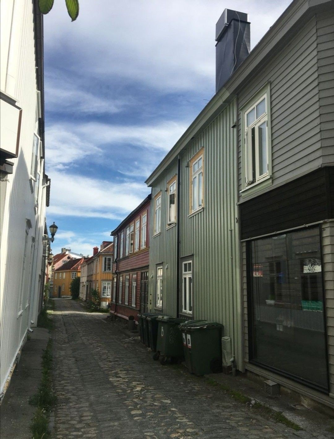 Inngang til bygården er i Drillveita Galleribilde