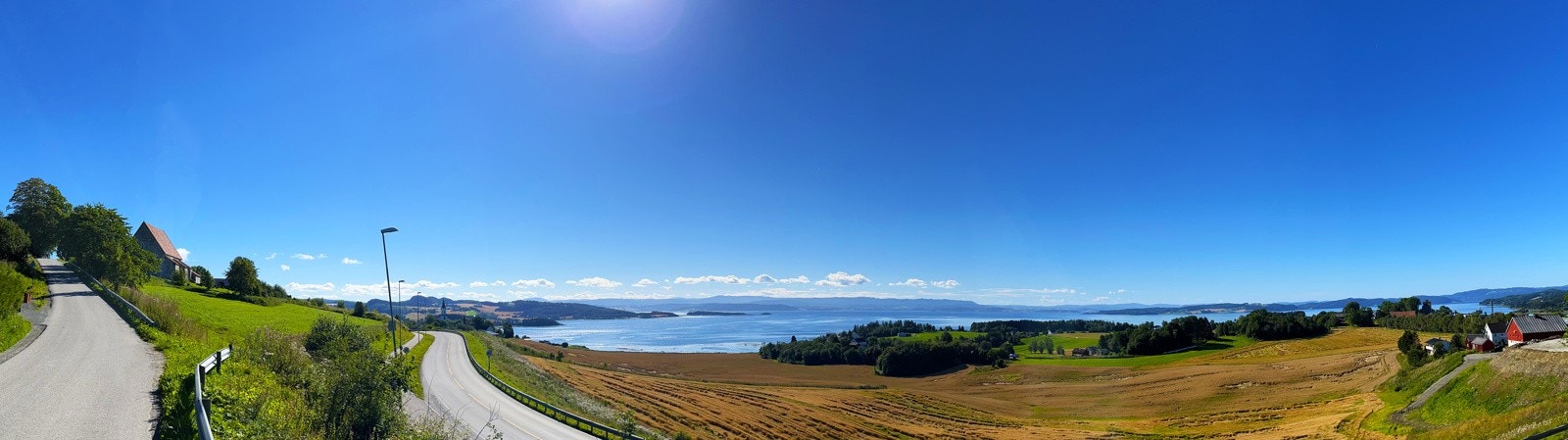 Panoramautsikt over fjorden Galleribilde