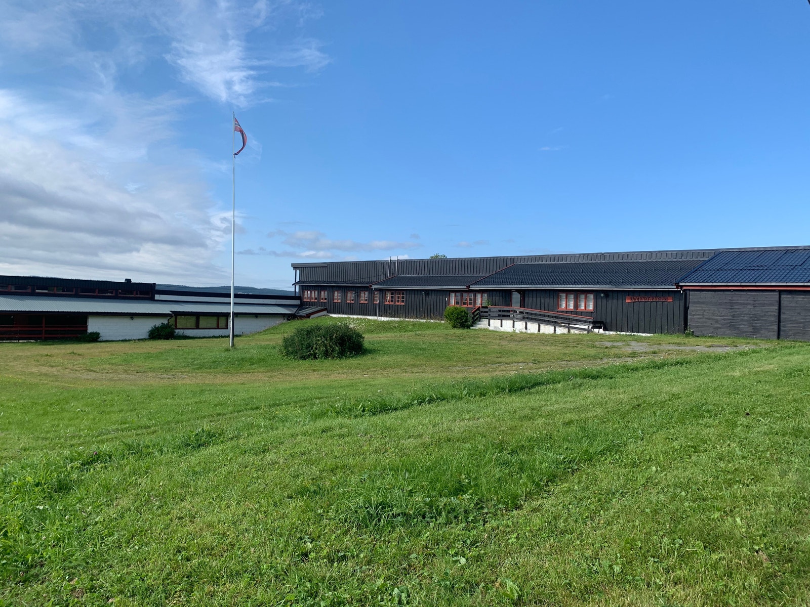 Hovedhuset på Hugulia fjellstue Galleribilde