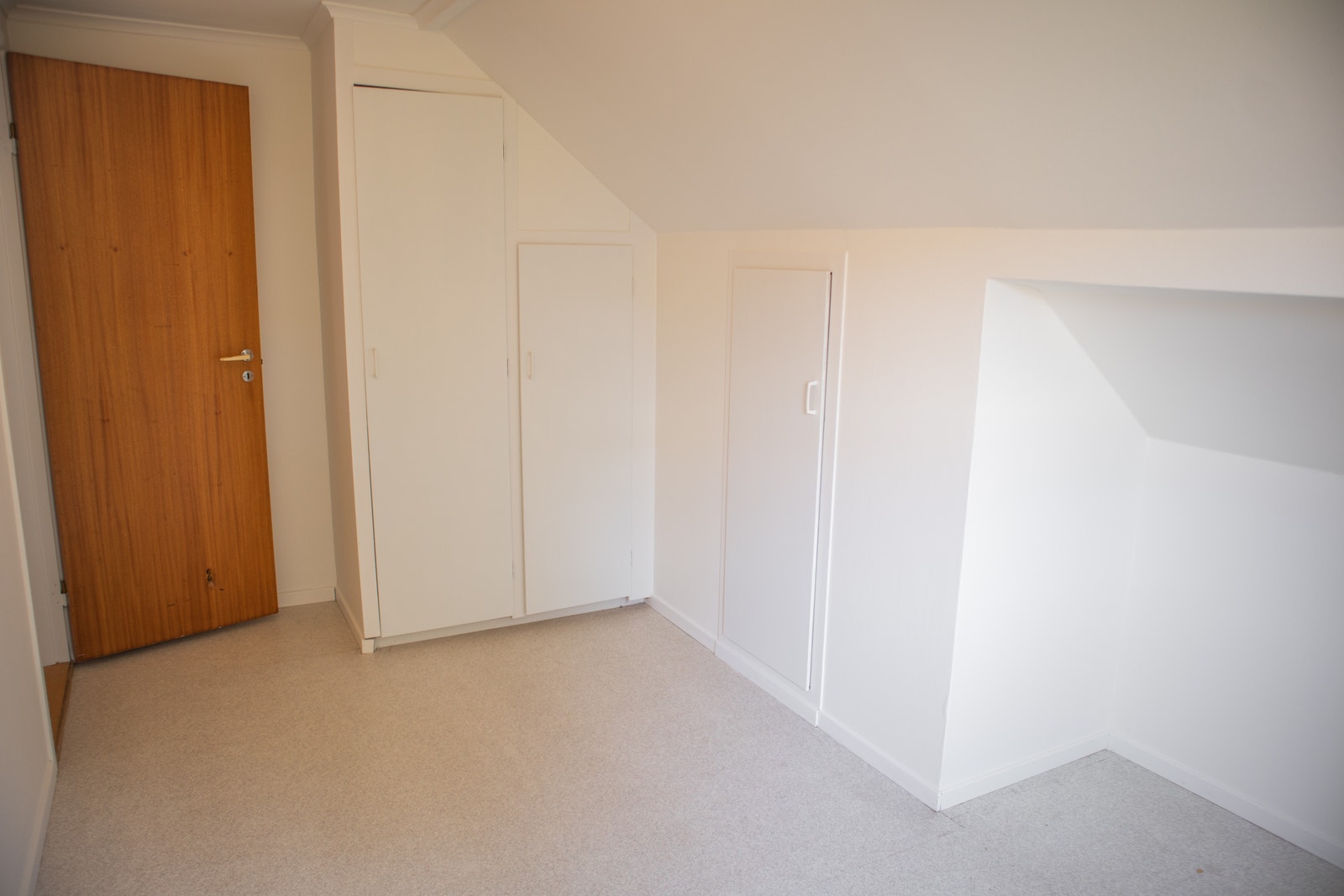 Soverom 3 oppe med skap Galleribilde