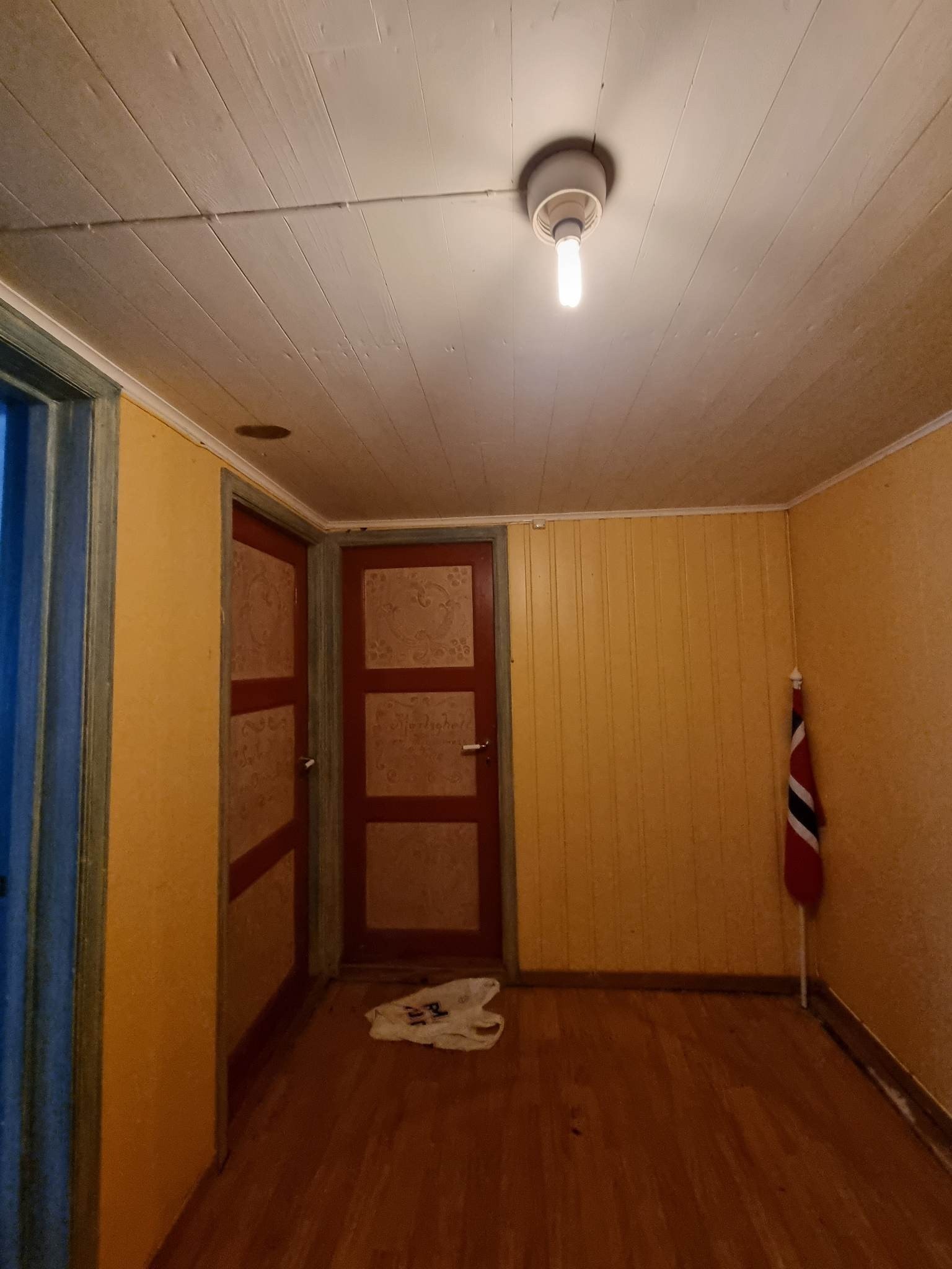 Stue og 3 bod i kjelleren Galleribilde