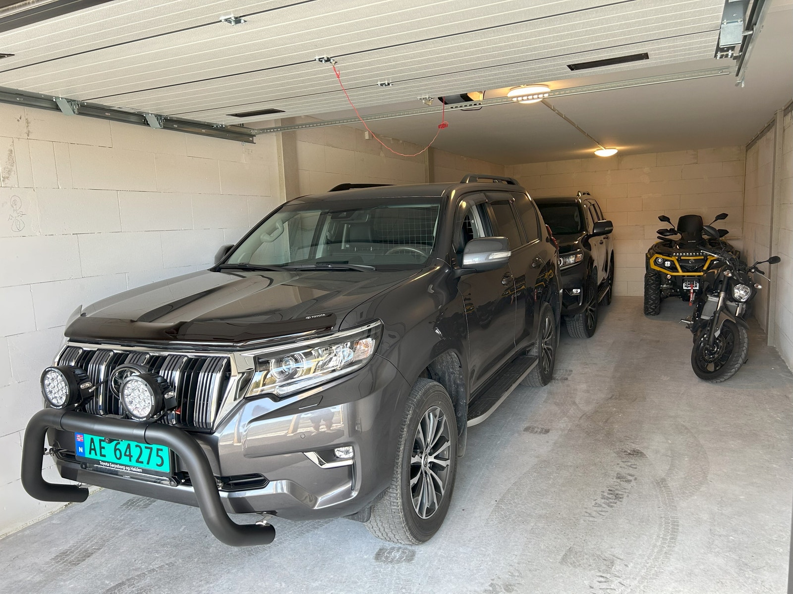 Fantastisk garasje - leveres til hver leilighet. Bildet hentet fra visningsbolig i et annet prosjekt. Galleribilde