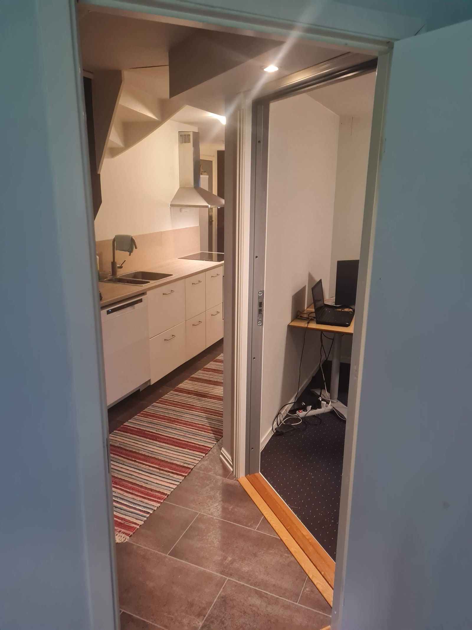 fra stue mot kjøkken i gang Galleribilde