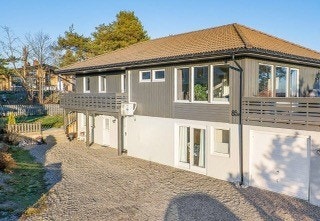 Egen inngang Galleribilde