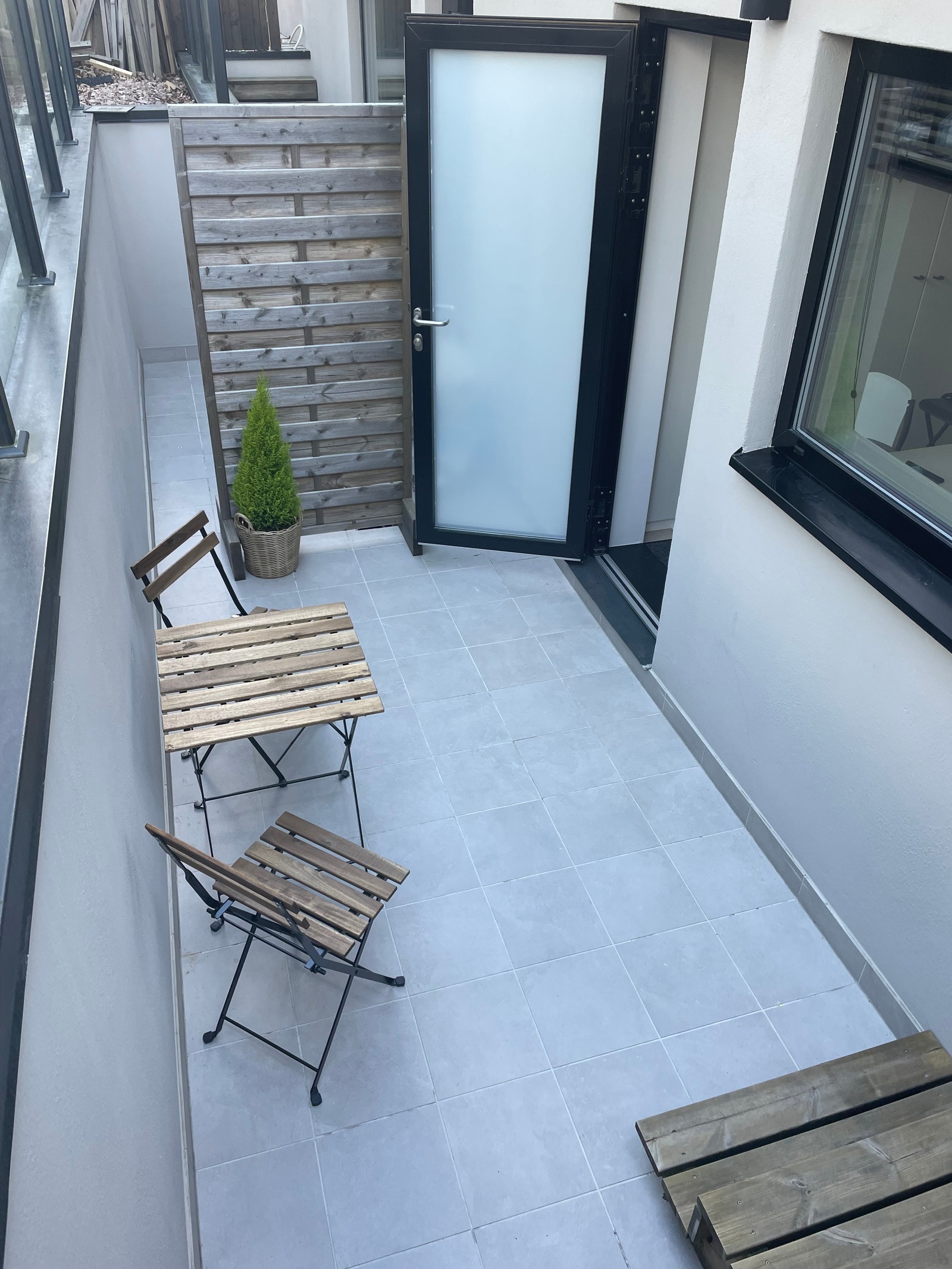 Liten uteplass Galleribilde