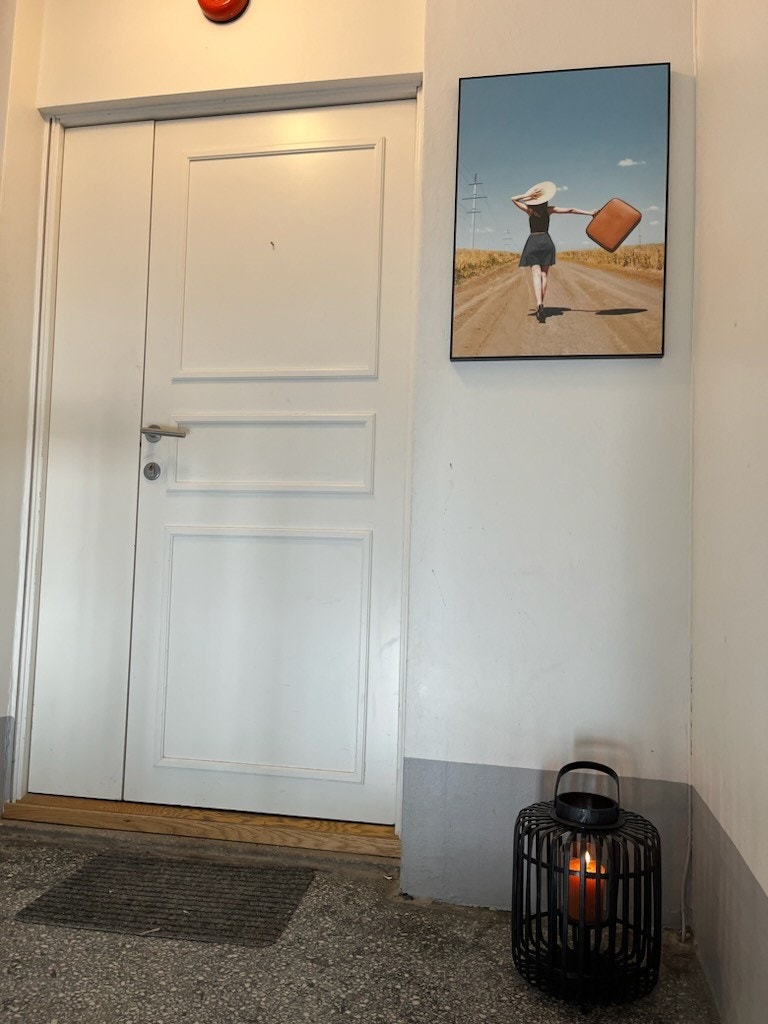 Inngangen til leiligheten, som er toppleiligheten i 4 etg. Galleribilde