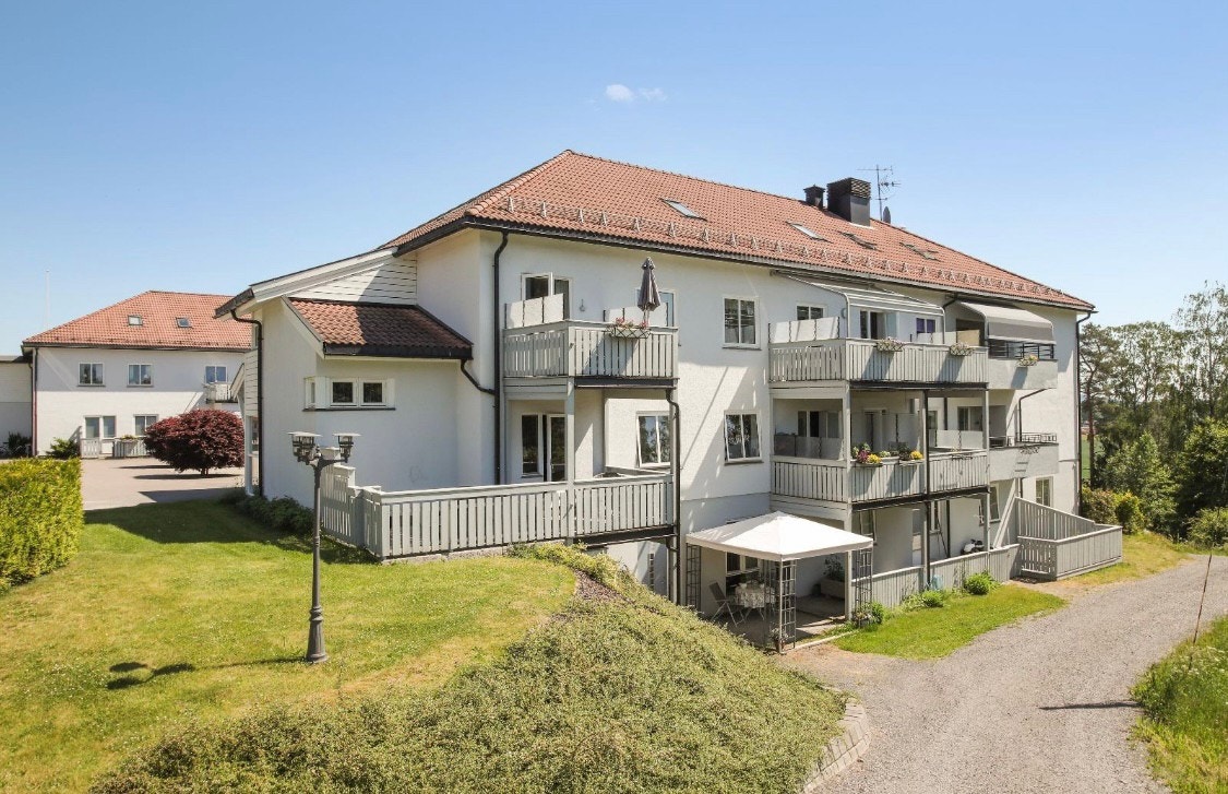 Uteområdet utenfor leiligheten. Galleribilde