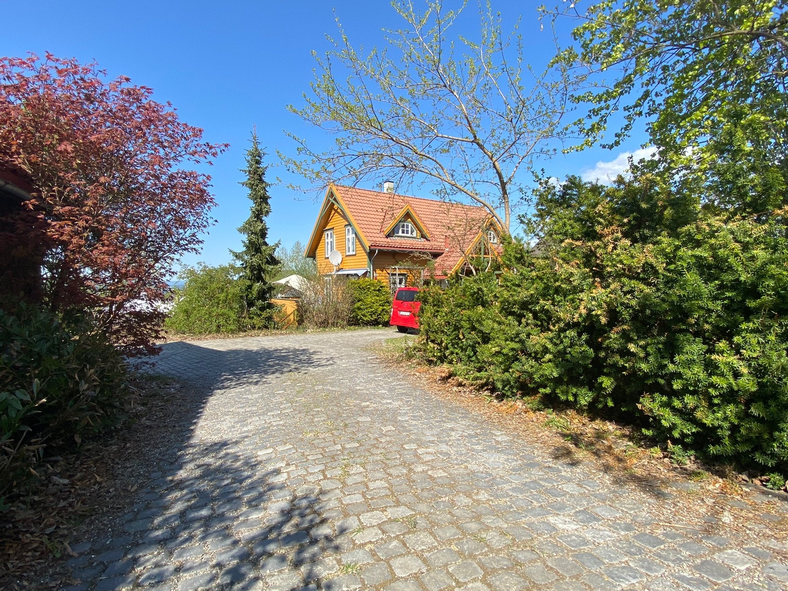 innkjøring til eiendommen Galleribilde
