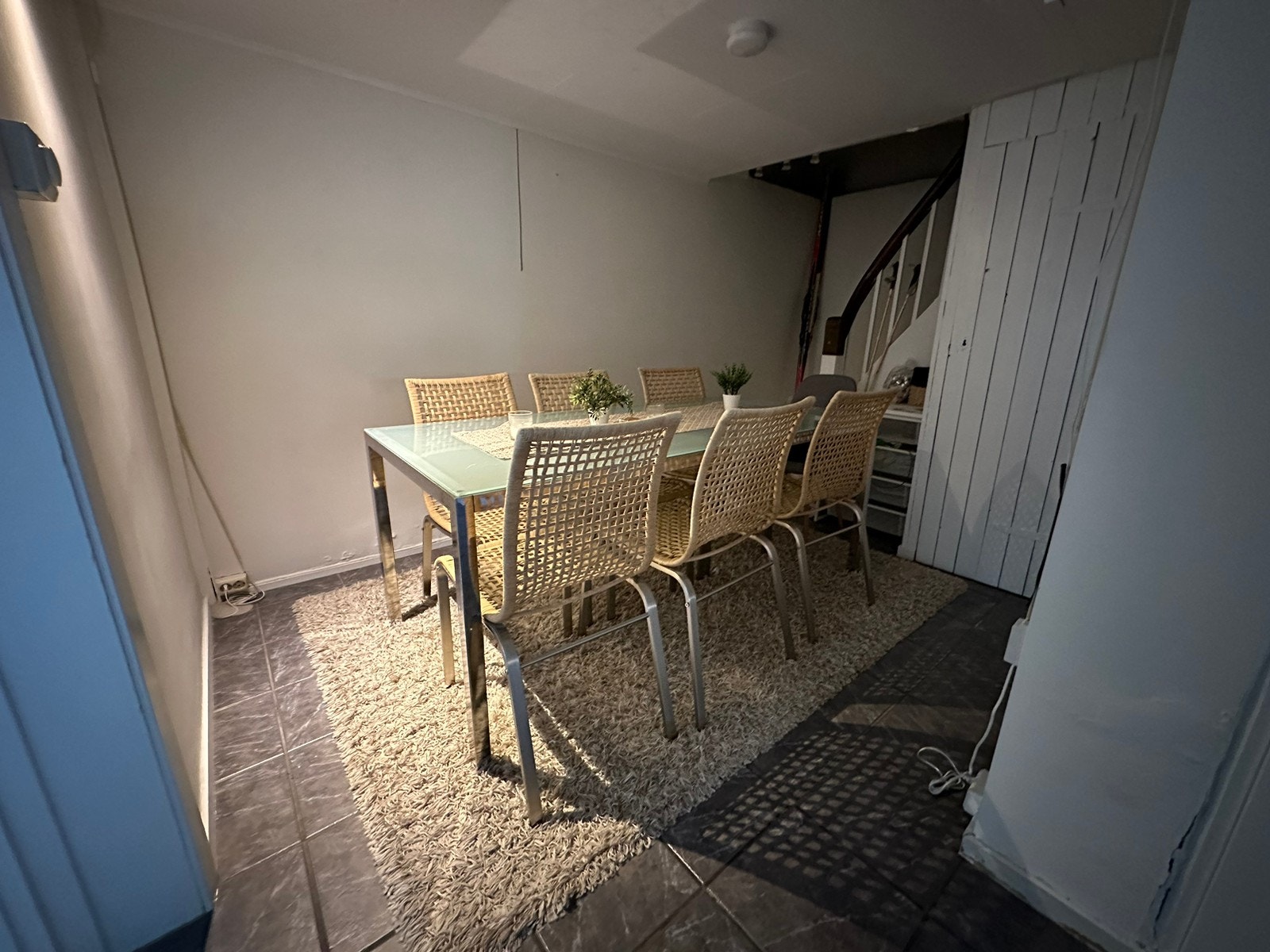 Disponibelt rom i enden av gang Galleribilde