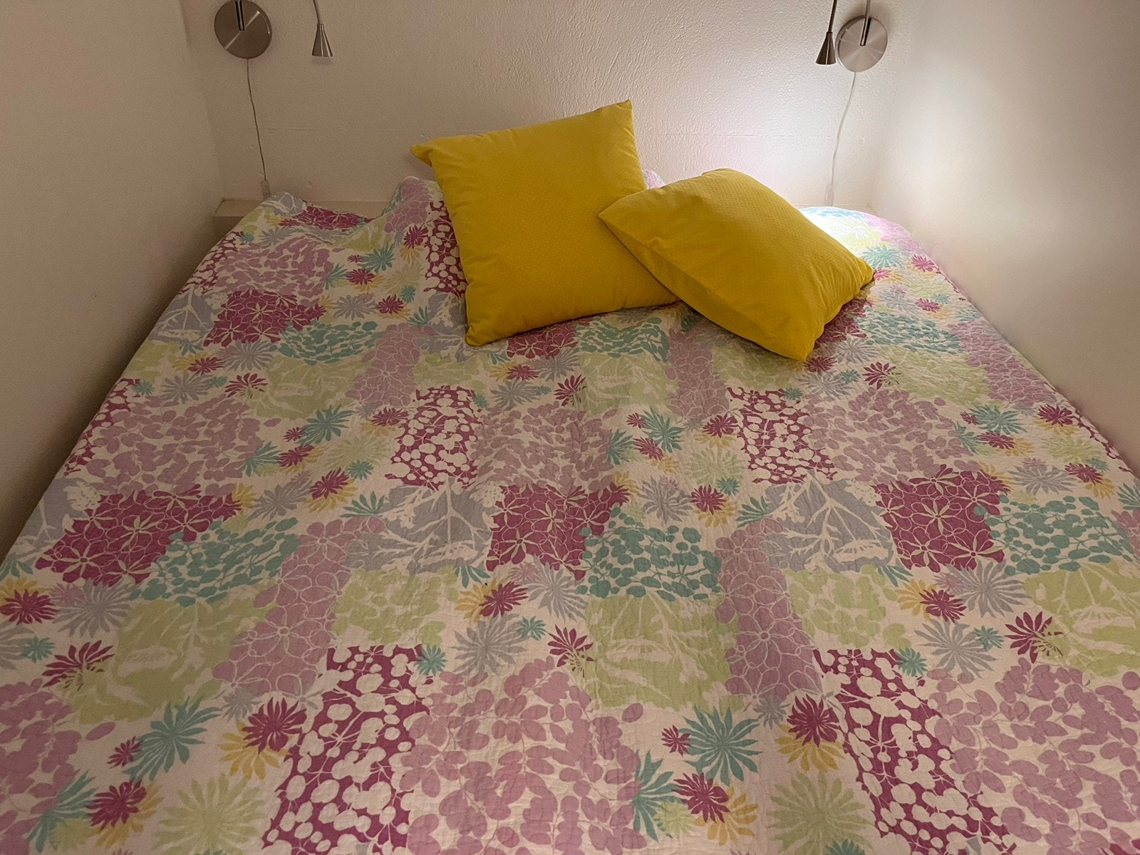 Plass til bred seng Galleribilde