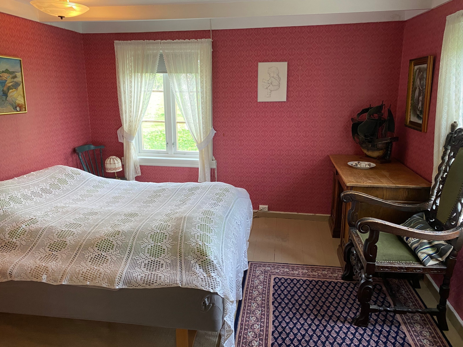 Soverom nede Galleribilde