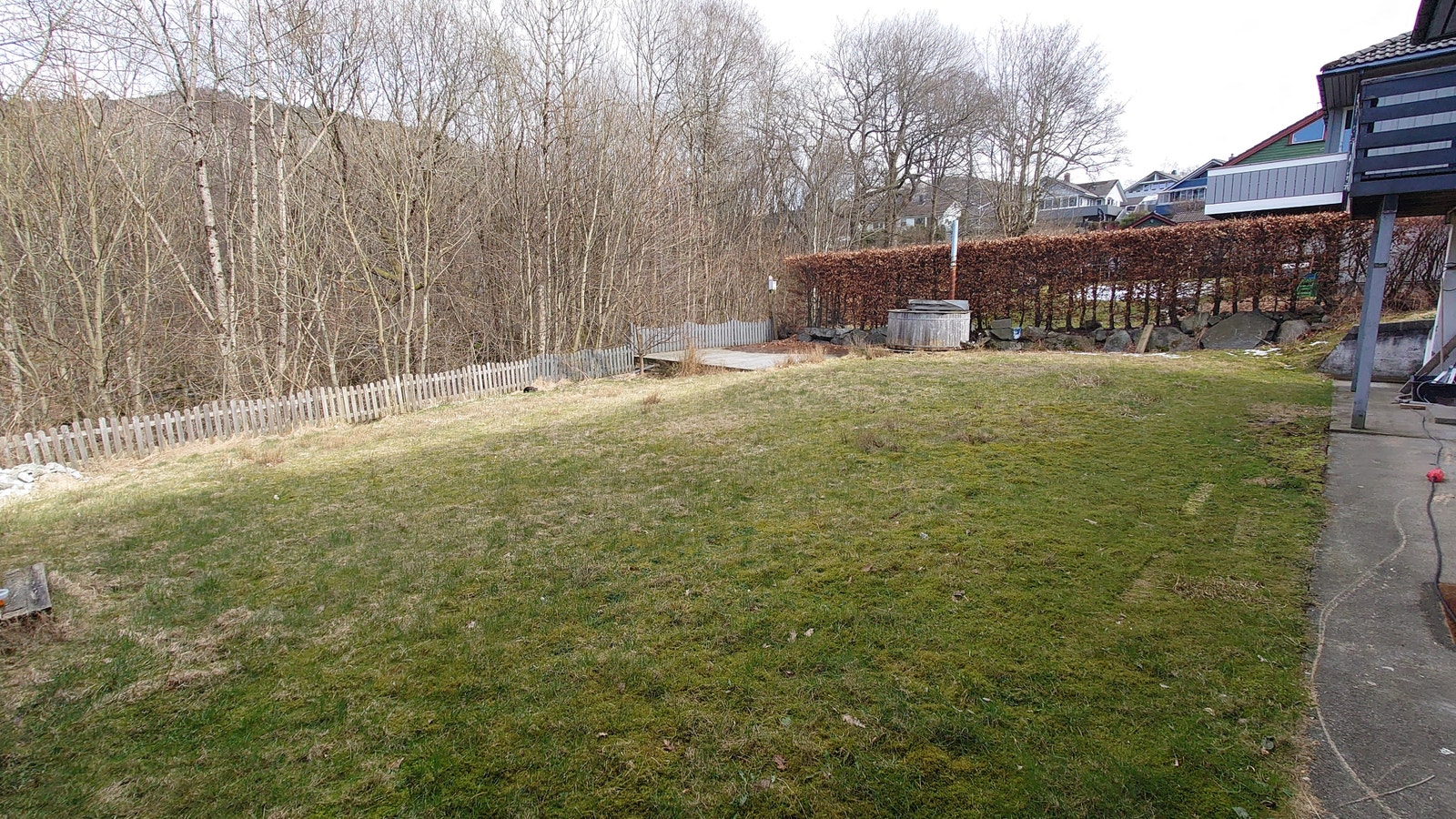 Uteområde, terasse til disposisjon. Galleribilde