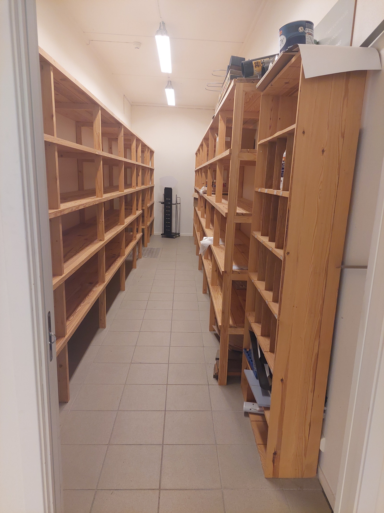 Lagerrom Galleribilde