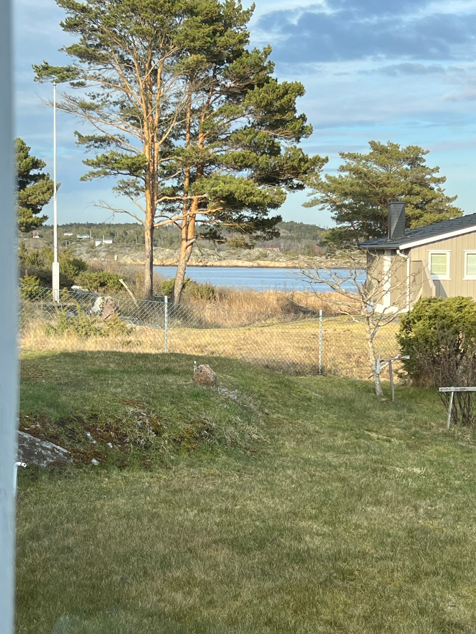 Utsikt fra hage Galleribilde