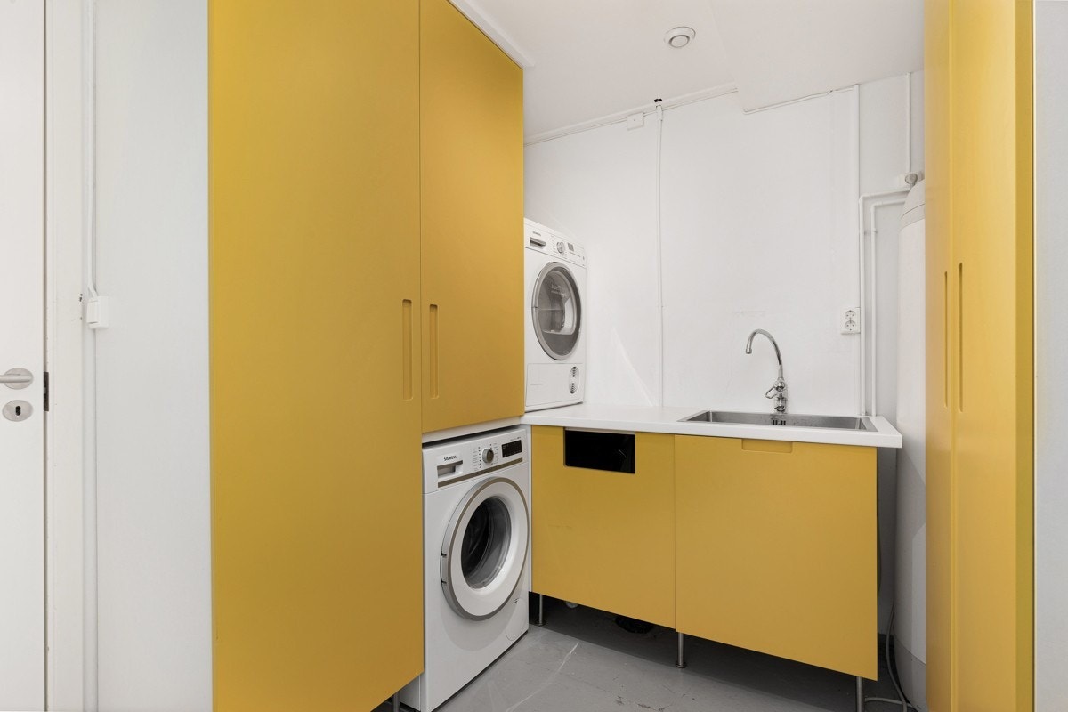 Vaskerom med lagringsplass Galleribilde