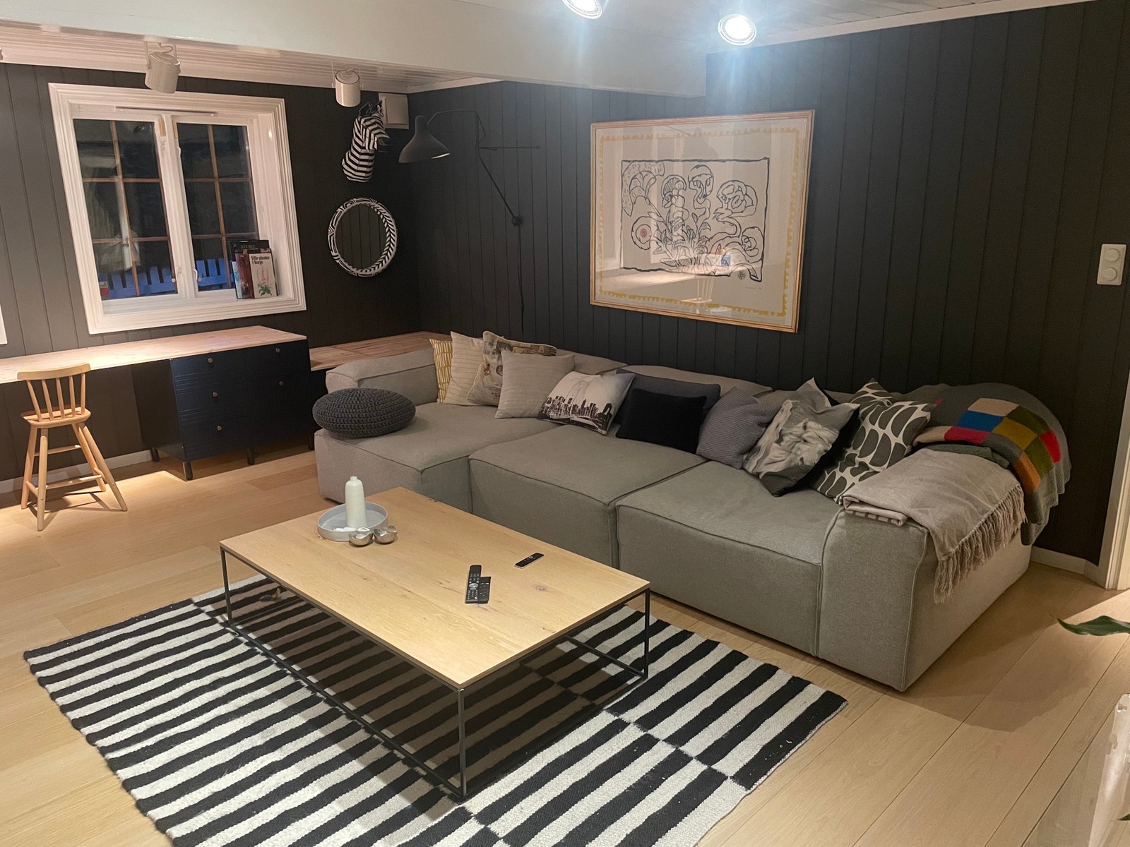 Stor stue/oppholdsrom Galleribilde