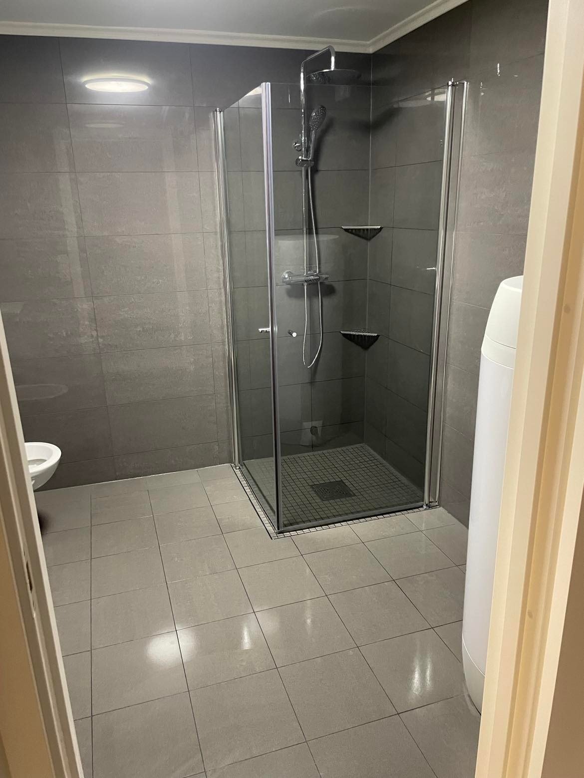 Leil 2 bad Galleribilde