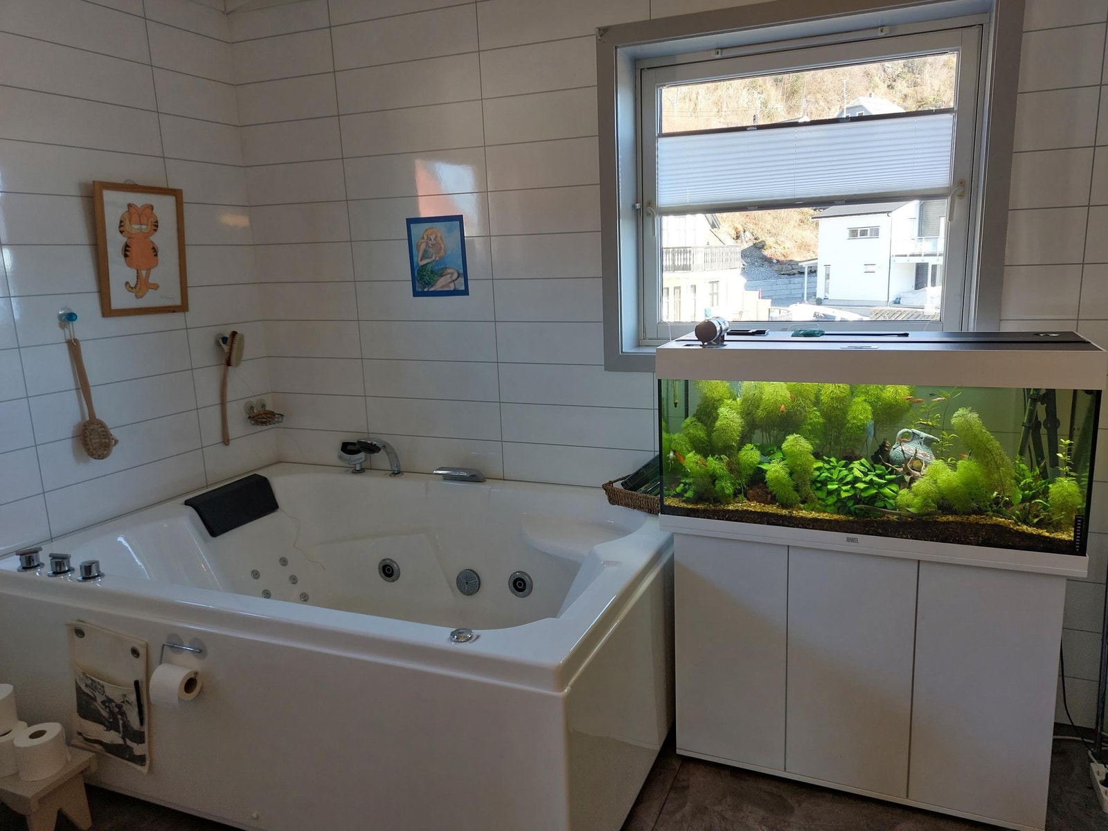 Boblebad, akvarie kan bli stående om ønskelig. Galleribilde