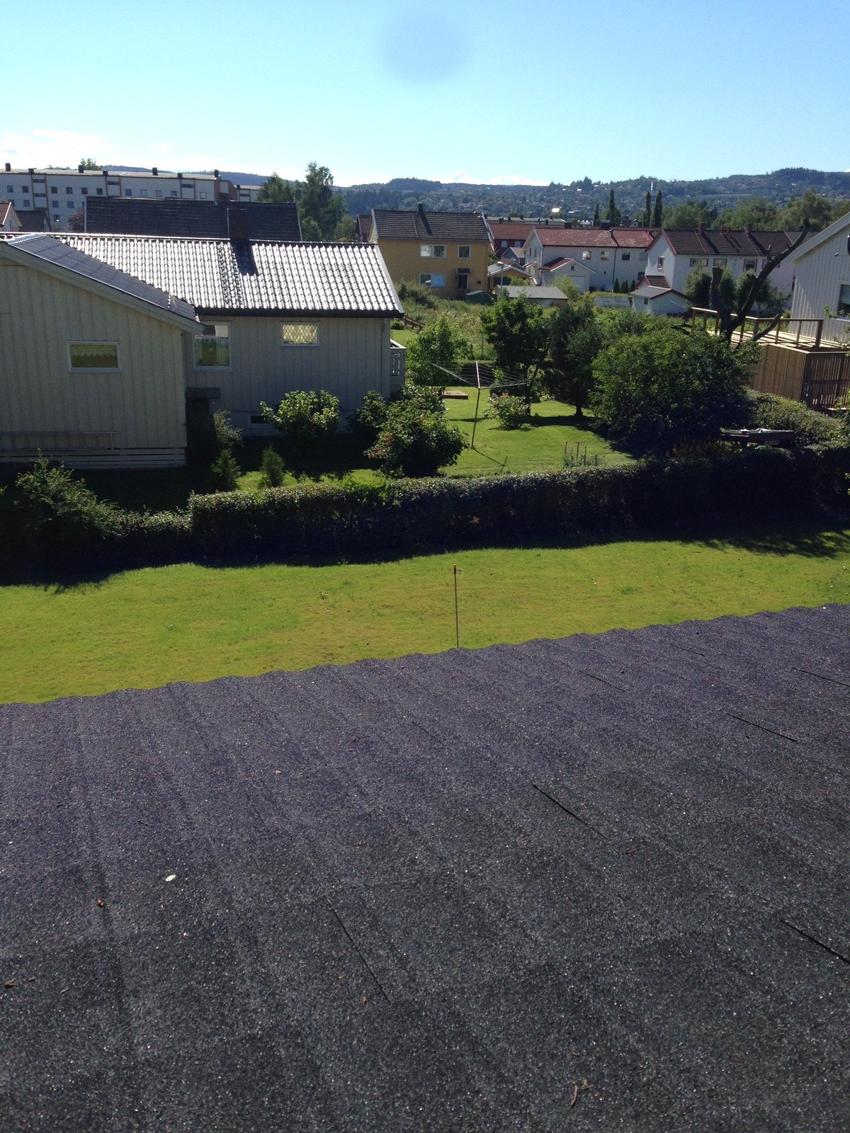 stor hage som kan benyttes for ballspill Galleribilde