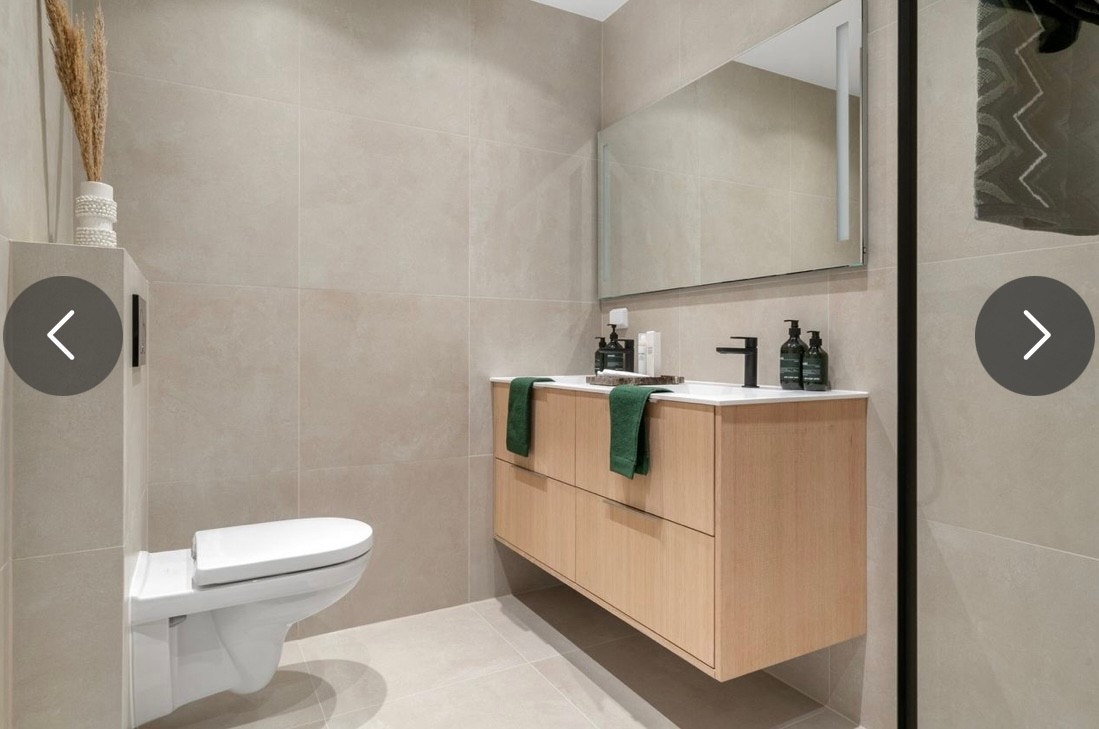 Ensuite bad Galleribilde