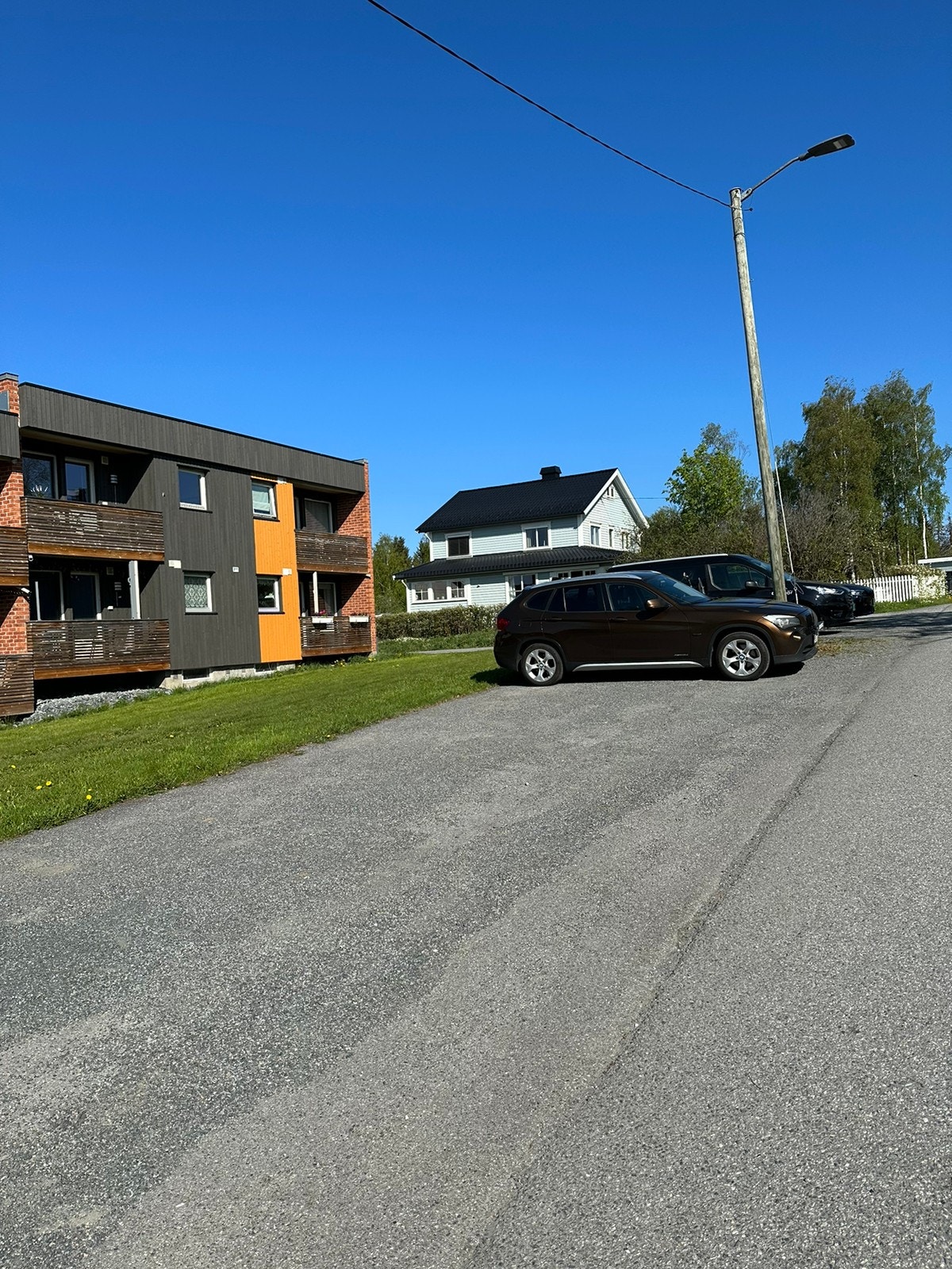 Parkering for Granbakken 1 Galleribilde