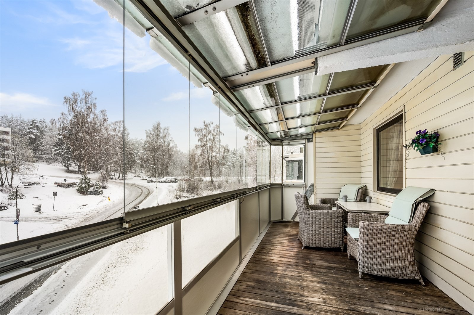 Overbygget og innglasset terrasse Galleribilde