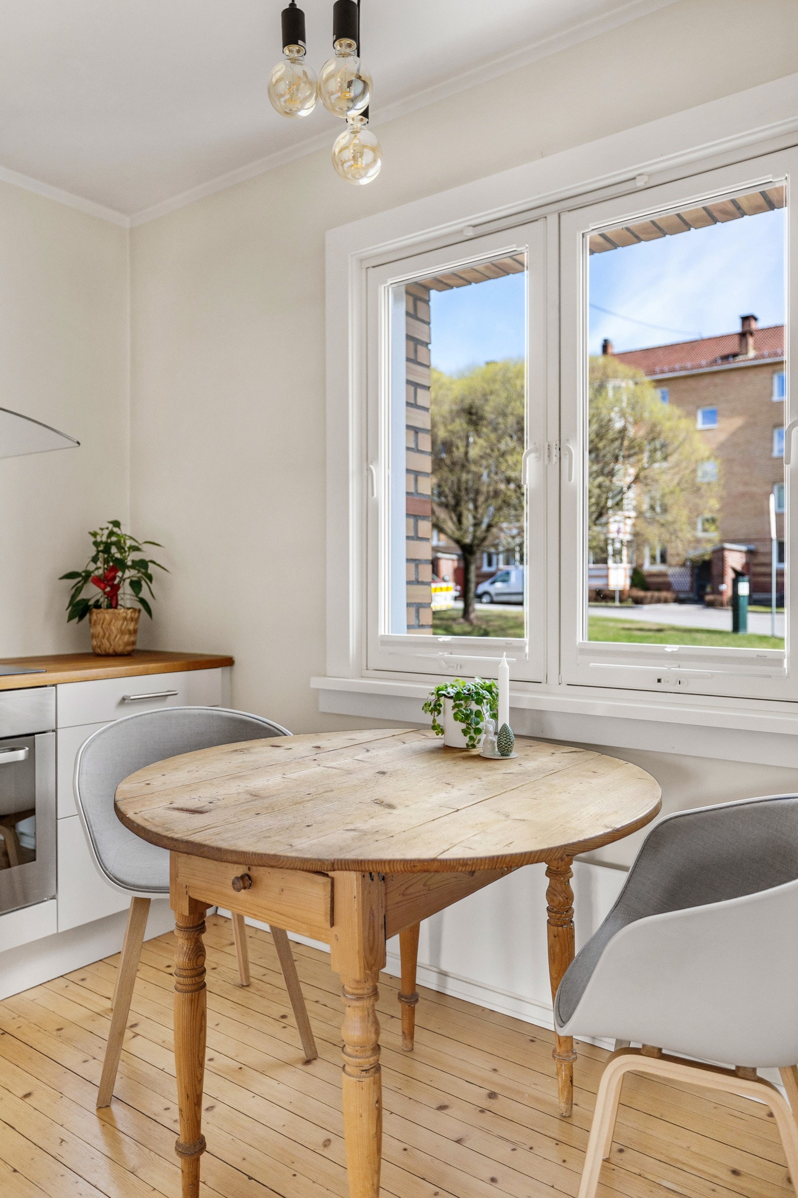Her har du god plass til spisebord Galleribilde