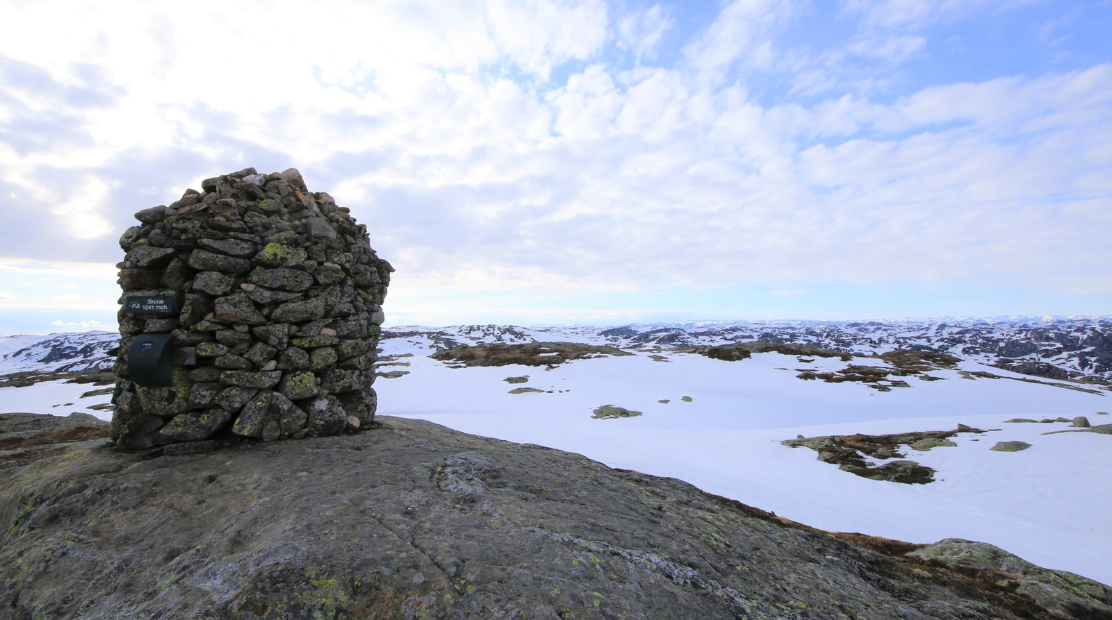 Skoræ, Åserals høyeste på 1041,40 m.o.h. Galleribilde