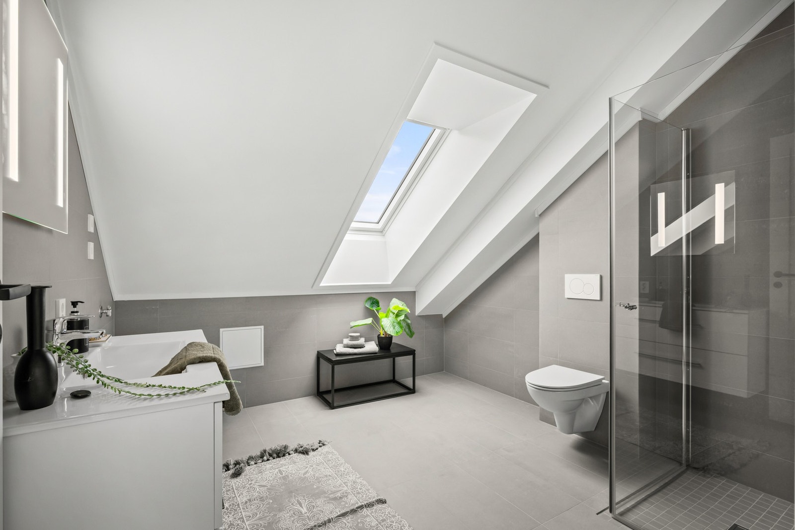 Lyst og delikat bad. Galleribilde