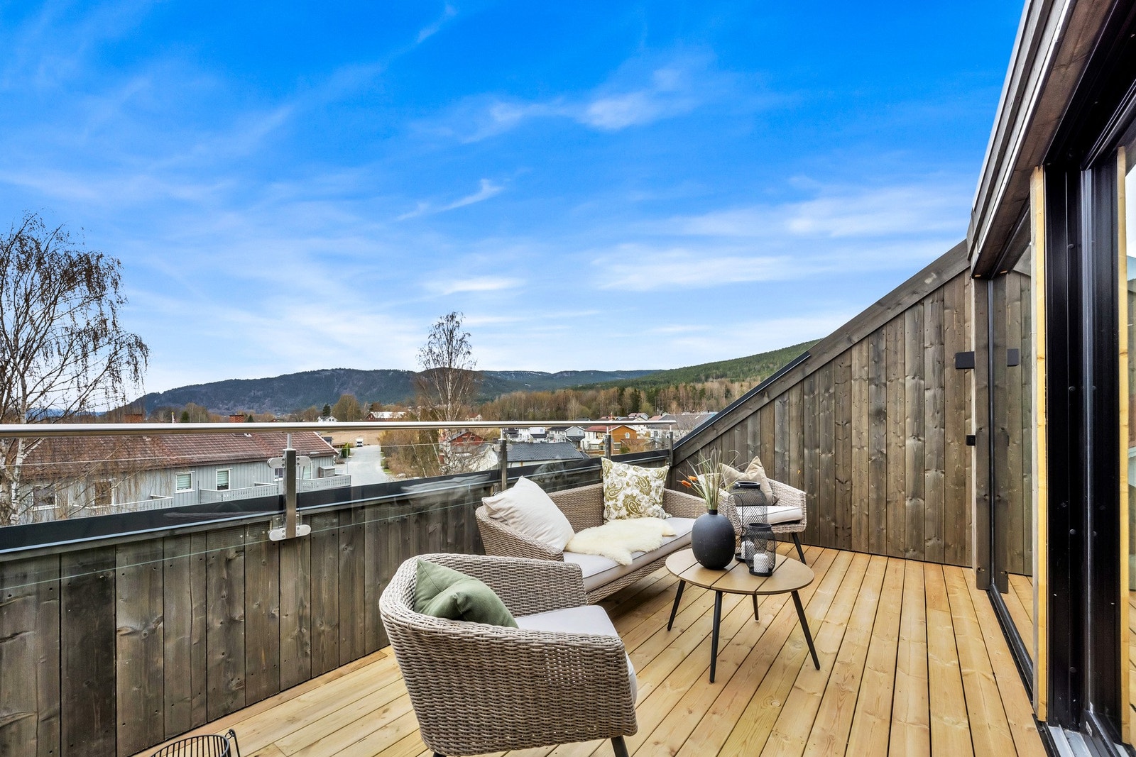 Her er det god plass til utemøblement. Galleribilde