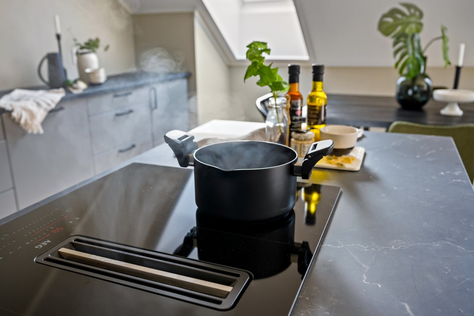 Platetopp med integrert ventilator. Galleribilde