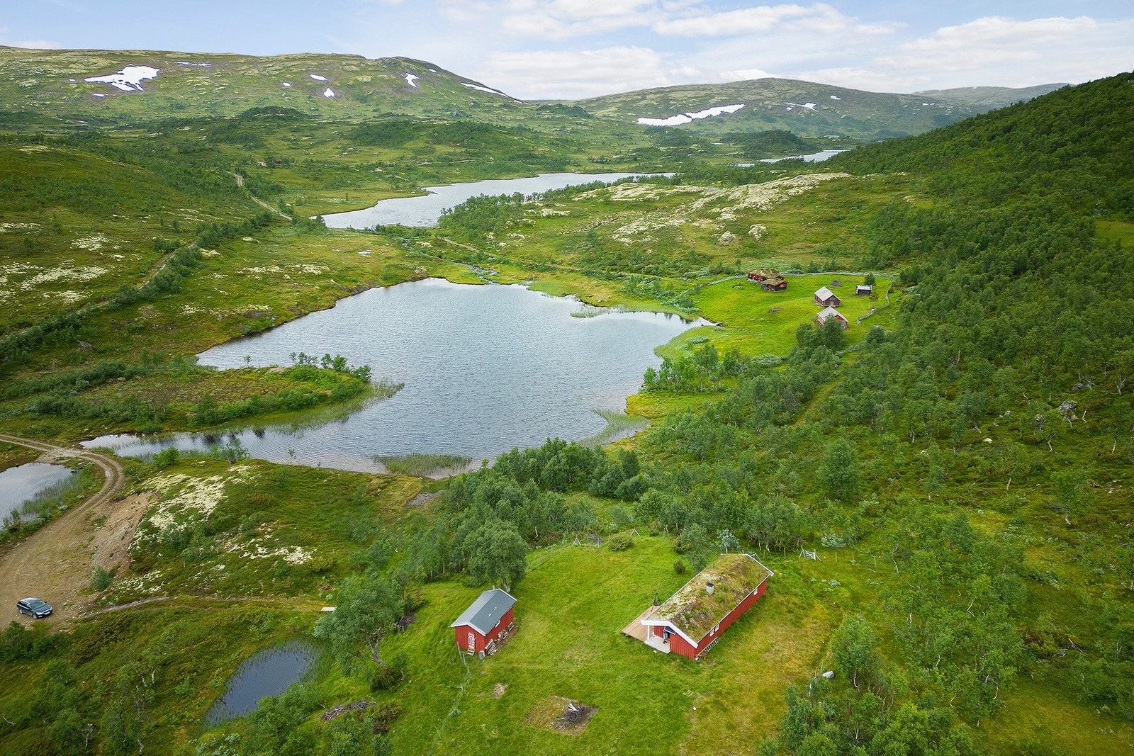 Tilhørende eiendommen har du en setereiendom med idyllisk beliggenhet i Båttjønndalen Galleribilde
