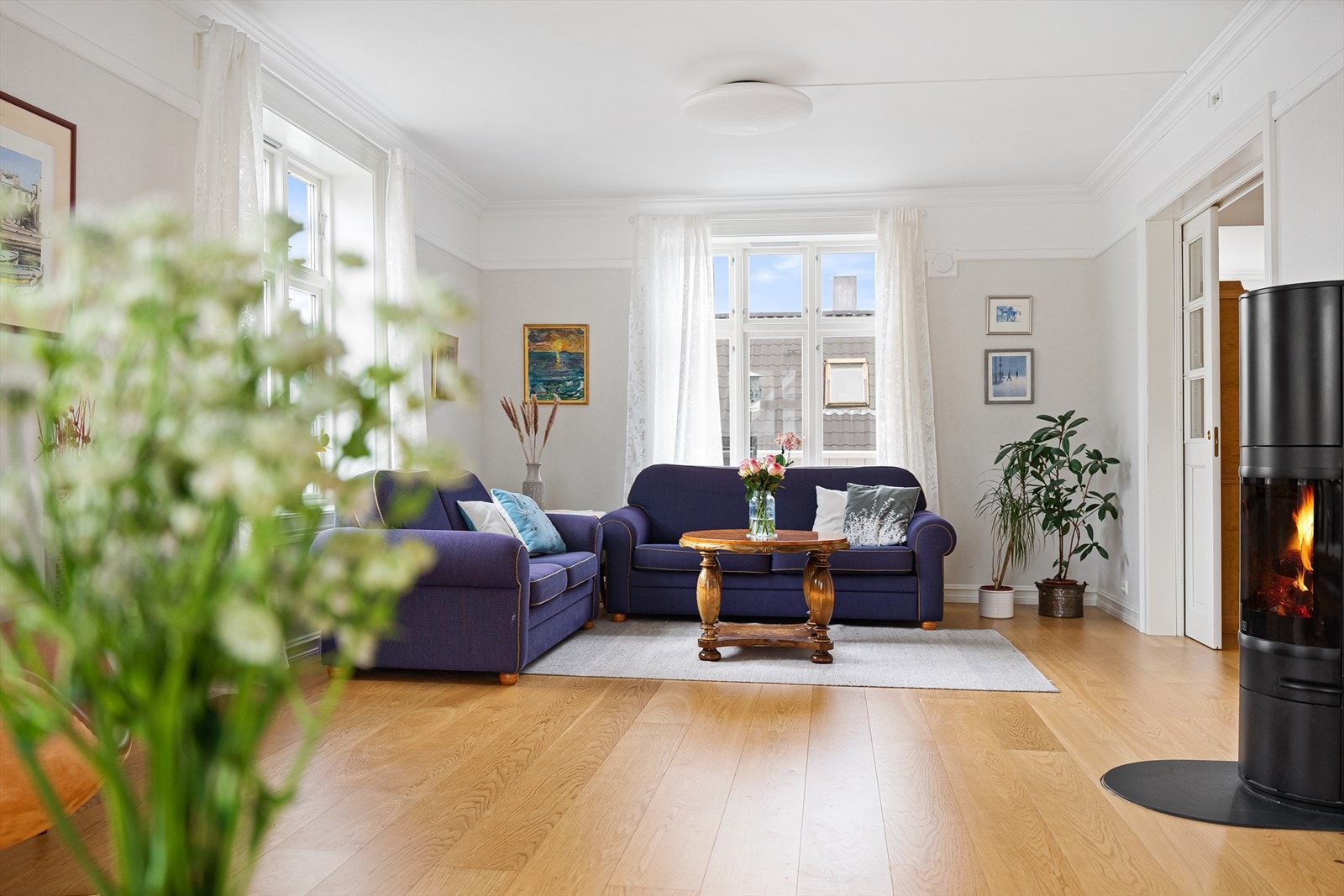Stue i 2. etg. med vedovn Galleribilde