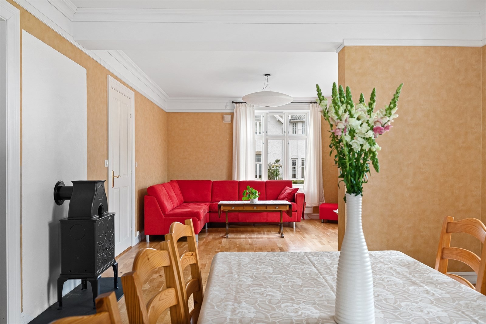 Stue med spiseplass Galleribilde