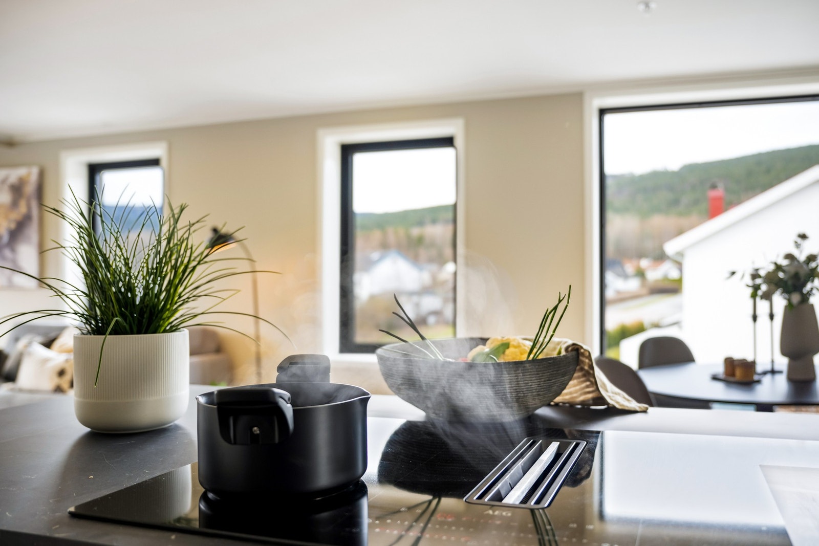 Platetopp med integrert ventilator. Galleribilde