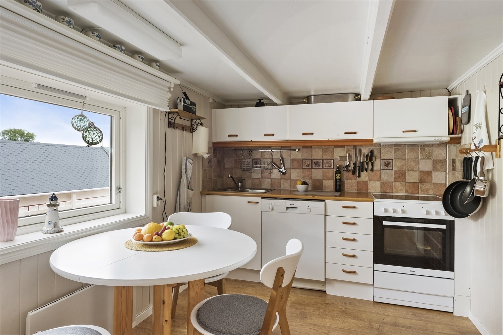 Eiendommen selges delvis møblert. Galleribilde